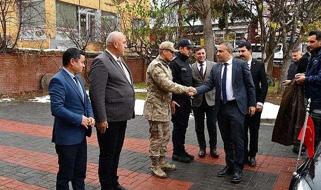 Vali Çiçek, Posof ilçesini ziyaret etti