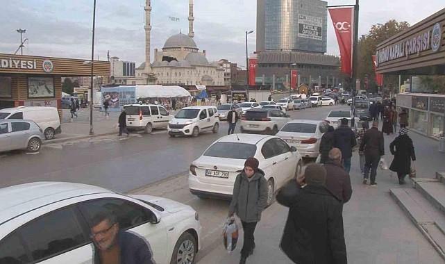 Yeni evlenecek gençlere evlilik kredisi olumlu karşılandı