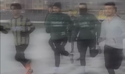 Yoğun kar ve sisli havada antrenman yaptılar