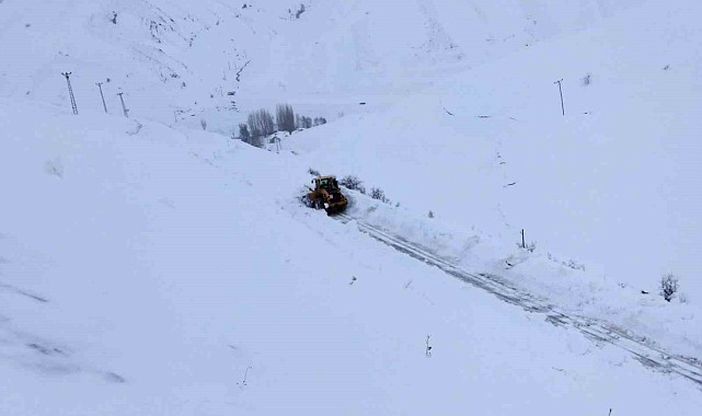 32 yerleşim yerinin yolu ulaşıma kapandı