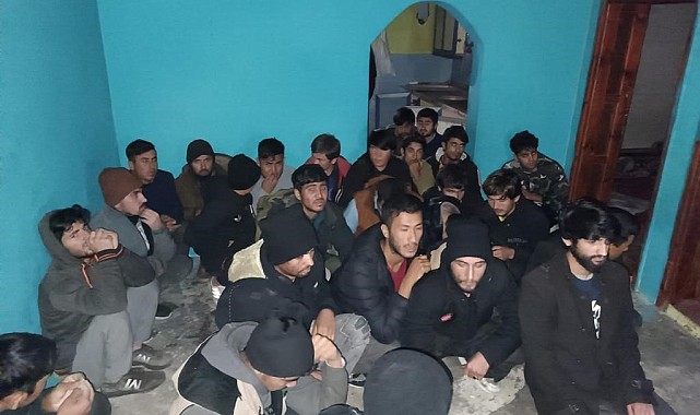 Ağrı'da 48 Afgan göçmen yakalandı