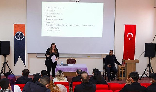 Akademisyenler işitme engellilerin sesi işaret dilini anlattı