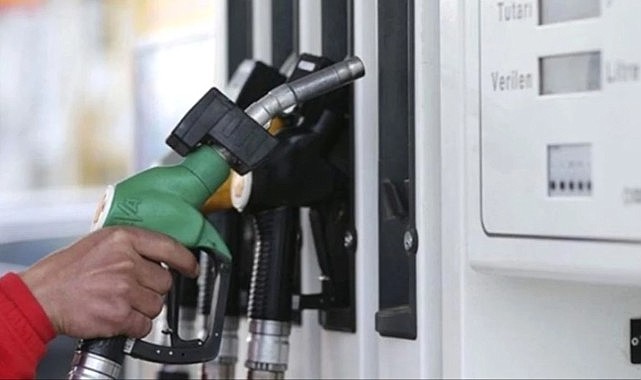 Akaryakıtta beklenen indirim bu gece geliyor! Motorin 36 lira seviyelerine gerileyecek