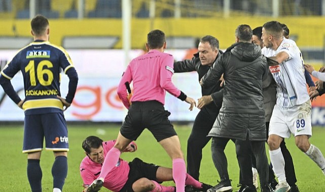 Ankaragücü Halil Umut Meler'e saldıran eski başkan Faruk Koca'ya sahip çıktı