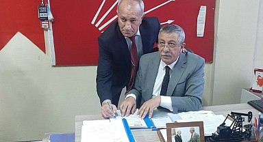 Aras, başvuru dosyasını ilçe başkanına sundu