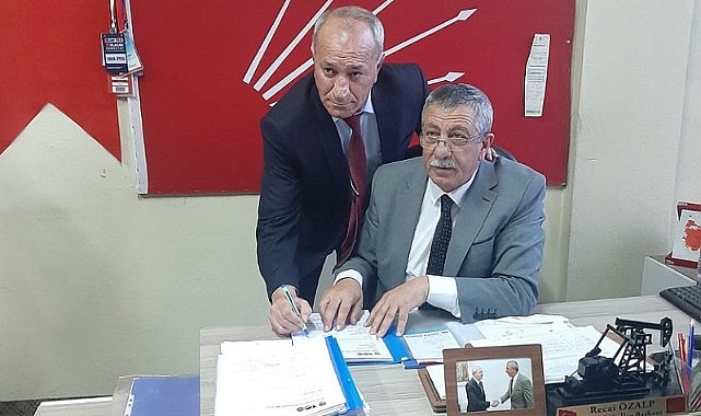 Aras, başvuru dosyasını ilçe başkanına sundu