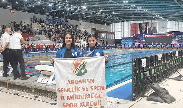 Ardahanlı sporcular Samsun'da madalyaya yüzdüler