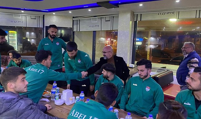Başkan Altun'dan Kars 36 Spor'a destek yemeği