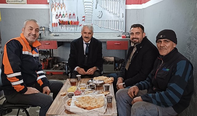 Başkan Gültekin, sanayi esnafıyla kahvaltı yaptı