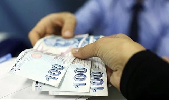 Çalışan emeklilerin 5 bin liralık ikramiyesi bugün hesaplarda olacak