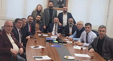 Dr.Gazi Karakurt’tan CHP meclis grubuna ziyaret
