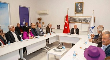 Ege bölgesi KAI-Federasyonu İzmir büyükşehir Belediye başkanı Soyer’e desteğini açıkladı