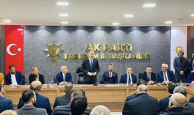 İçişleri Bakanı Yerlikaya, AK Parti İl Başkanlığını ziyaret etti