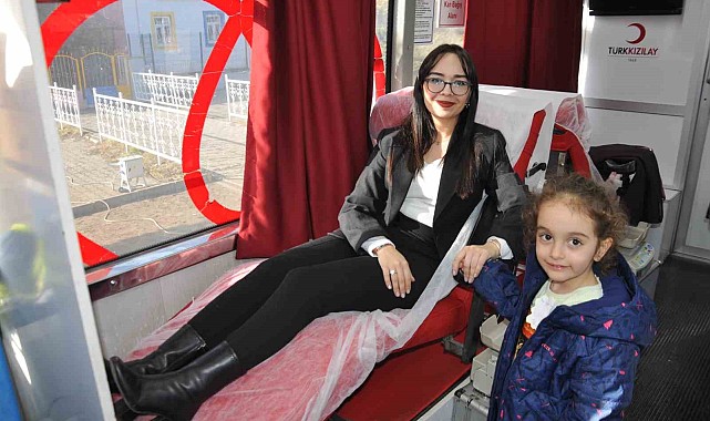 Kars'ta minik öğrencilerden kan bağışı çağrısı