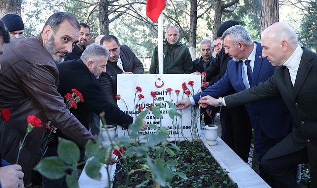Silah arkadaşları şehidinin ailesini 27 yıldır yalnız bırakmıyor