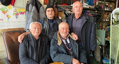 Siyasetin gündemi esnafa ekonomik krizi unutturdu