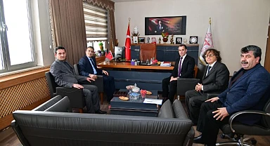 Vali Çiçek, Sağlık Müdürlüğünü ziyaret etti