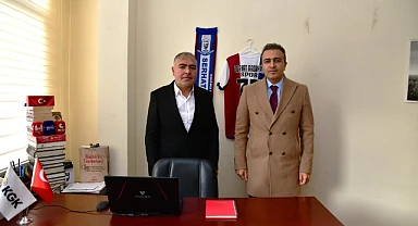 Vali Çiçek’ten gazetemize iade-i ziyaret