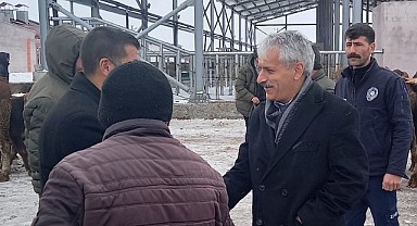 AK Parti Göle’de mevcut başkanla yola devam edecek gibi...