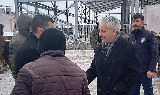 AK Parti Göle’de mevcut başkanla yola devam edecek gibi...