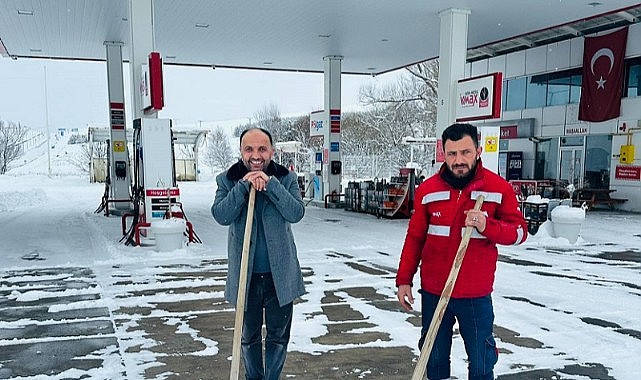 AK Partili Hür Özgür Yılmaz’dan Belediye çalışanlarına teşekkür