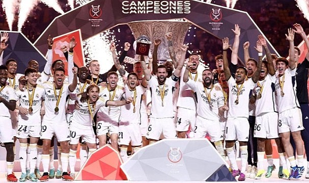 Barcelona'ya sahayı dar ettiler! Süper Kupa Real Madrid'in