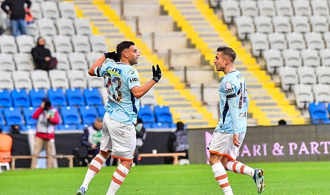 Başakşehir, Fenerbahçe karşısında formunu sürdürmek istiyor