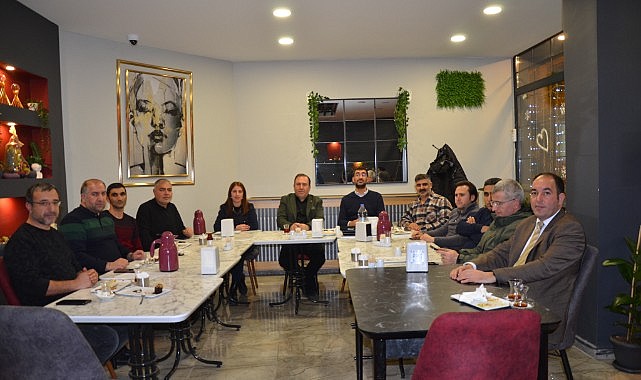Başkan Demirci, gazetecileri yemekte ağırladı