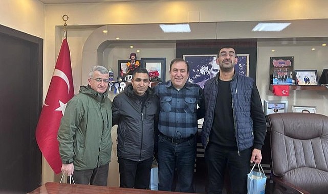 Başkan Demirci, ödül alan gazetecilerle bir araya geldi