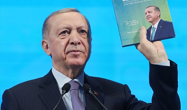 Cumhurbaşkanı Erdoğan açıkladı! İşte 8 başlıkta AK Parti'nin seçim beyannamesi