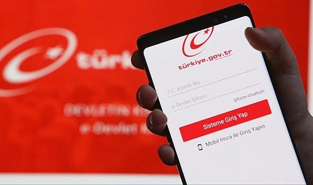 Emeklilere ek zammın açıklanmasının ardından e-devlet çöktü