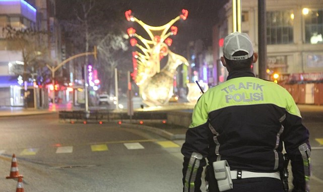 Erzincan&#039;da 27 sürücüye alkollü araç kullanmaktan ceza yazıldı