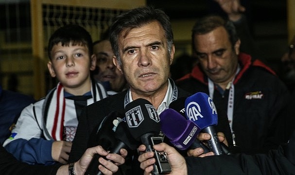 Feyyaz Uçar: "Santos stoper ve ön libero istiyor"