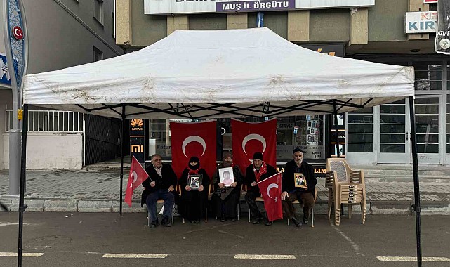HDP önündeki evlat nöbetleri devam ediyor