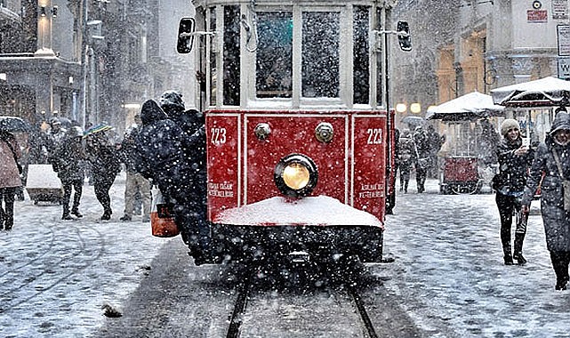 İstanbul'a kar geliyor