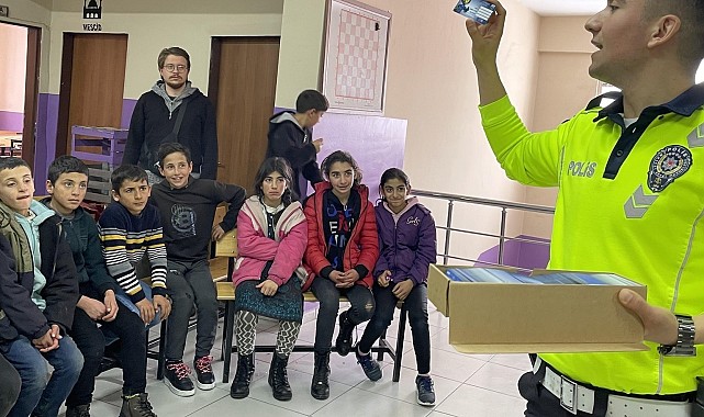 Öğrencilere trafik bilinci eğitimi