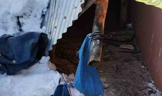 Posof'ta odunluğun tavanı çöktü: 1 ölü