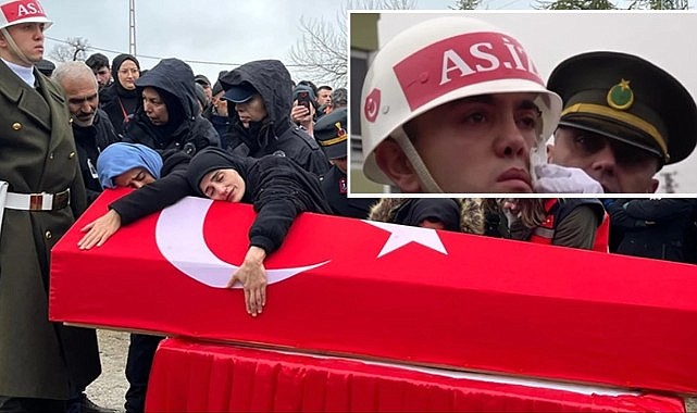 Şehit yakınlarının feryatları Mehmetçik'i ağlattı! Gözyaşlarını silah arkadaşı sildi