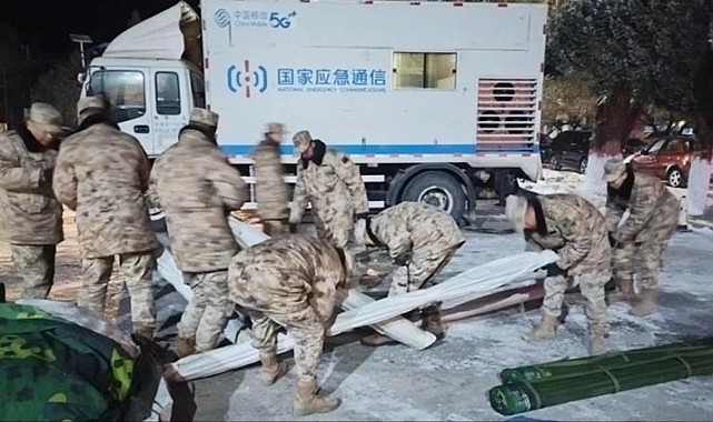 Sincan Uygur Özerk Bölgesi'ndeki depremde 3 Çinli hayatını kaybetti