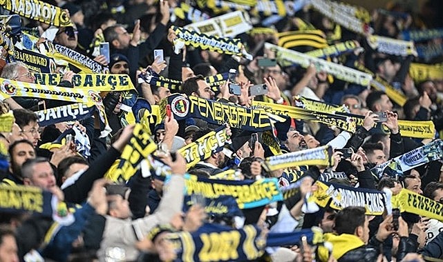 Taraftarları heyecan bastı! Simon Kjaer yeniden Fenerbahçe'ye geliyor