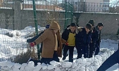 Tatilin tadını çocuklar çıkarıyor