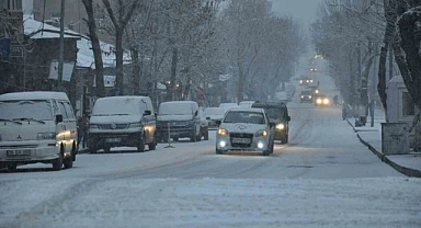 Trafiğe kayıtlı en az araç sayısı Ardahan'da