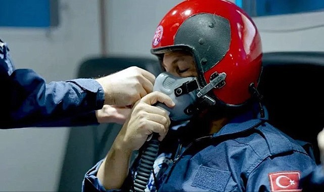 Türkiye'nin ilk astronotu Alper Gezeravcı'nın da üyesi olduğu uzay yolculuğu ertelendi