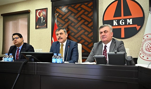 Vali Çiftçi'den yılın ilk ziyareti Karayolları'na