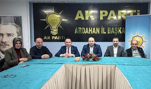 Vekil Koç, teşkilatlarla toplantı yaptı