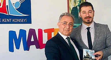 Yaşar Geler, yeni kitabı “bana Çıldır’ı anlat” için imza günü düzenledi