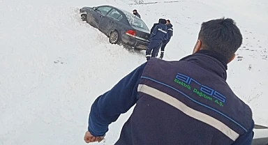 Yolda kalan vatandaşın imdadına ArasEdaş ekipleri yetişti
