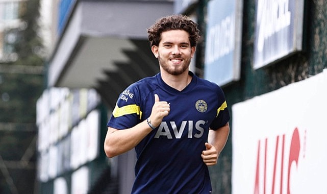 Yönetimin kararı net! Premier Lig devi yıldız futbolcu için Fenerbahçe'nin kapısını çalacak