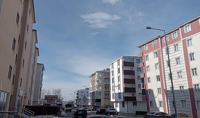 Zemheri ayında Ardahanlılar güneşli havanın tadını çıkarıyor