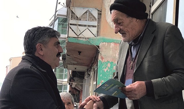 AK Parti adayı Baydar, geçim derdine düşen emekliden oy istedi